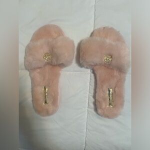 Michael Kor Fur slippers